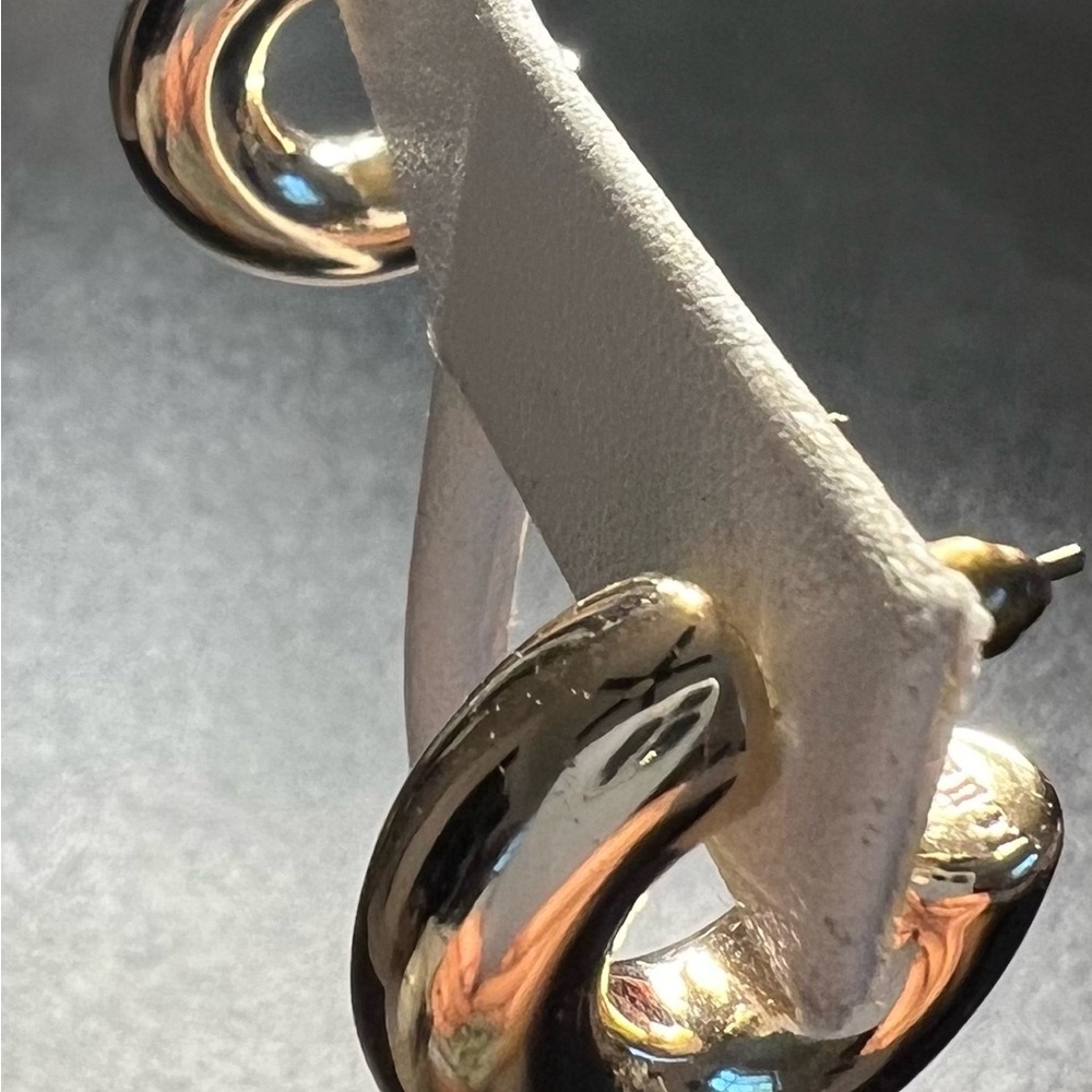 J CREW Chunky Small Gold Tone Preppy Post Back Earrings - Picture 3 of 7